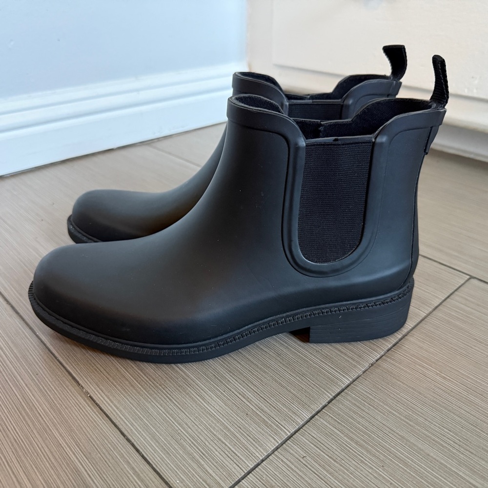 SOLD Madewell Waterproof Chelsea Rain Boots - Picture 2 of 7